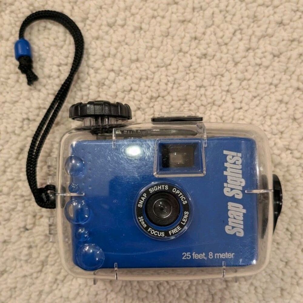 Snap Sights Optics Underwater 30mm Blue Film Camera Focus Free Lens 25 ft